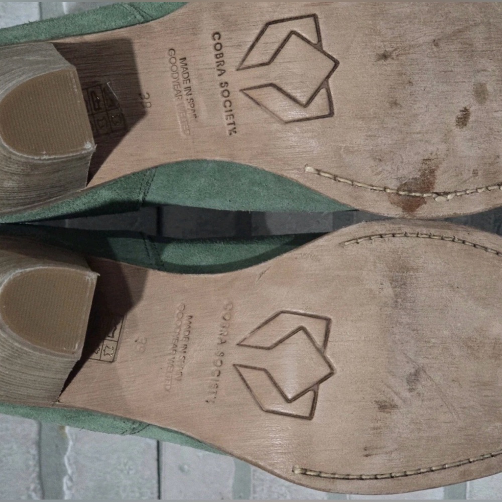Cobra Society Otto Ankle Sage Green Suede White and Green Textured Shaft size 39 - Picture 9 of 11